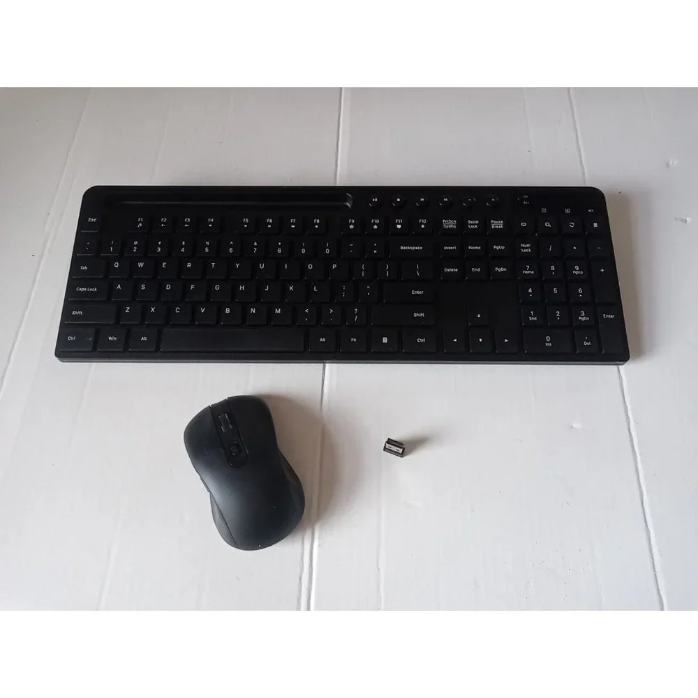 Wireless Keyboard and Mouse, Full-Size Quiet Keyboard Mouse Combo, 2.4GHz  NEW